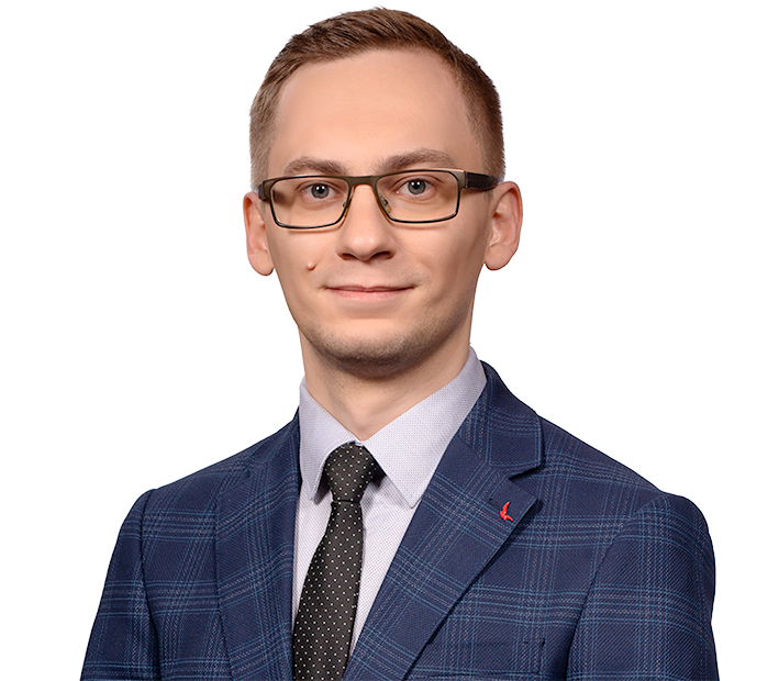 Roman Vedernikov | Senior Associate, Solicitor in England and Wales
